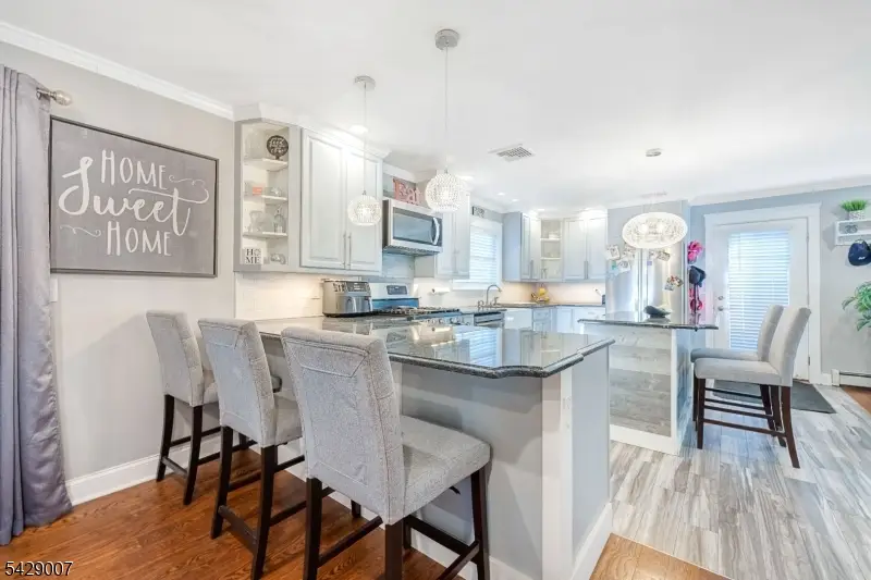 28 Hopson Ave, Little Falls, NJ 07424 - #1