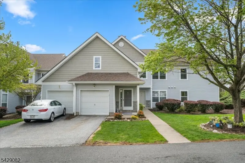 13 Eagles Nest Ln, Hardyston, NJ 07419 - #2