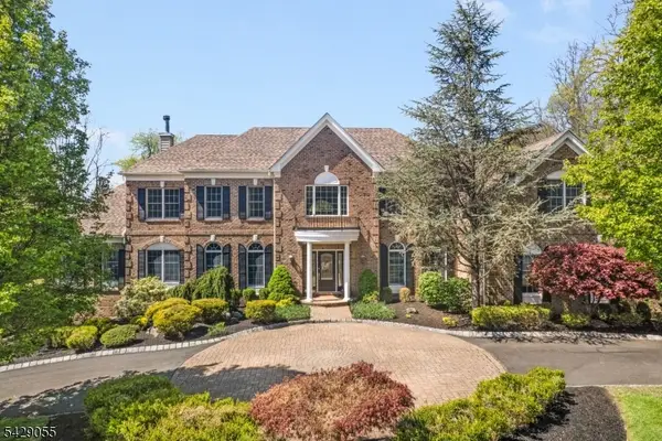 17 Carlisle Ct, Chester Twp., NJ 07930