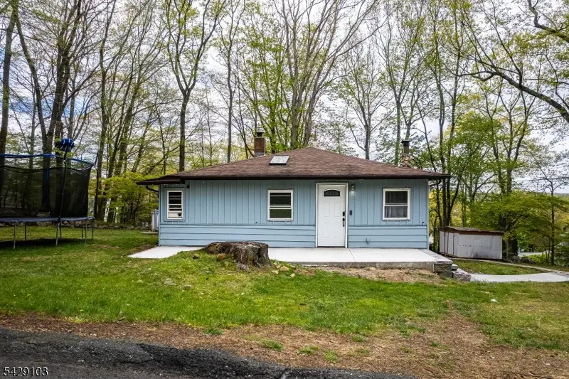15 Mohican Ave, Landing, NJ 07850 - #1