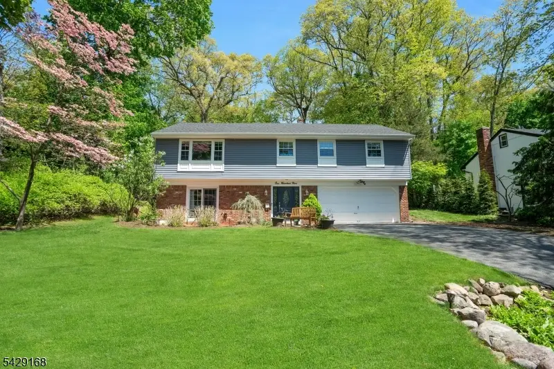 109 Malcolm Rd, Mahwah, NJ 07430 - #2