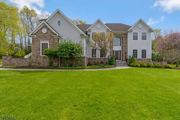 6 Perin Pl, Roxbury Twp., NJ 07876