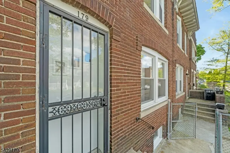 179 William St, East Orange, NJ 07017 - #2