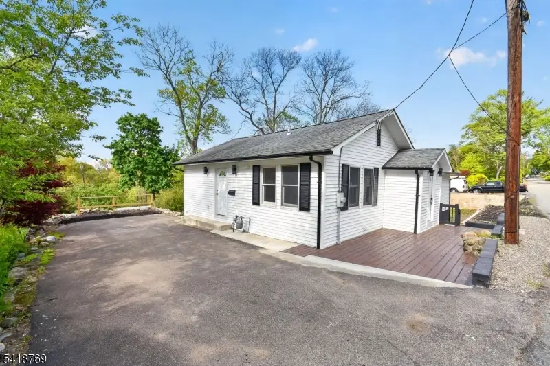 43 Nakomis Path, Lincoln Park, NJ 07035 - #3