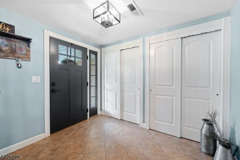 11 Barbara Dr, Clifton, NJ 07013 - #2