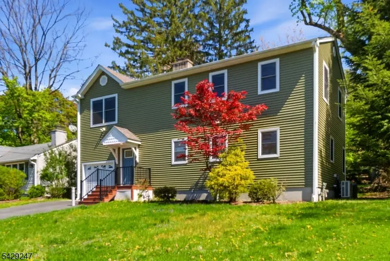 31 Lakeview Rd, Lake Mohawk, NJ 07871 - #3