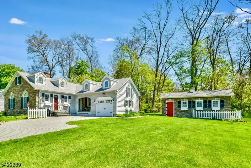 16 Pequot Trl, Oak Ridge, NJ 07438 - #1