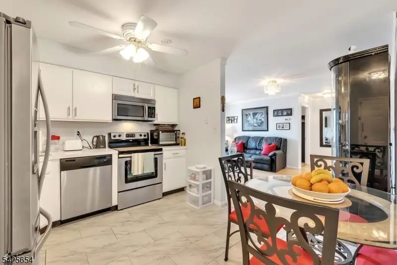 535-541 Bayway Ave #2B, Elizabeth, NJ 07202 - #2