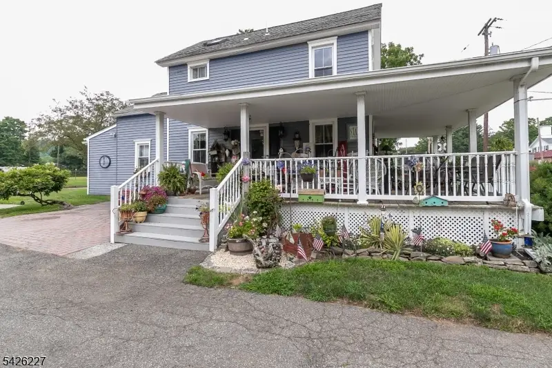 36 Main St, Roxbury, NJ 07836 - #2