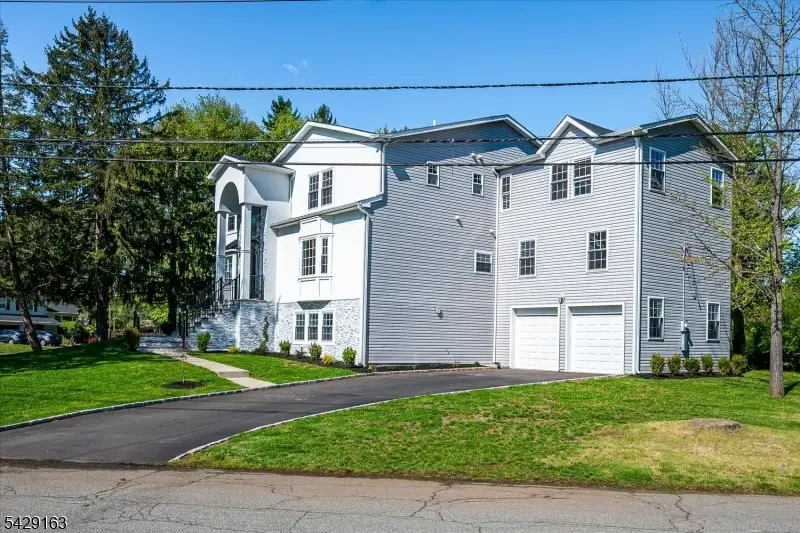 22 Mary Ellen Dr, Edison, NJ 08820 - #2