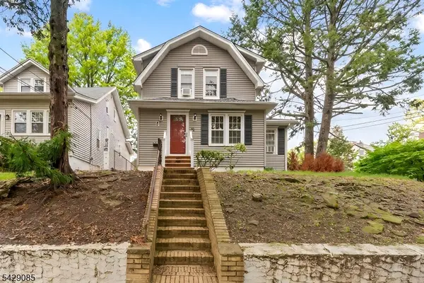 71 Spring St, Nutley Twp., NJ 07110
