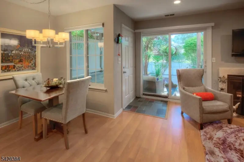 11 Tory Court, The Hills, NJ 07921 - #3
