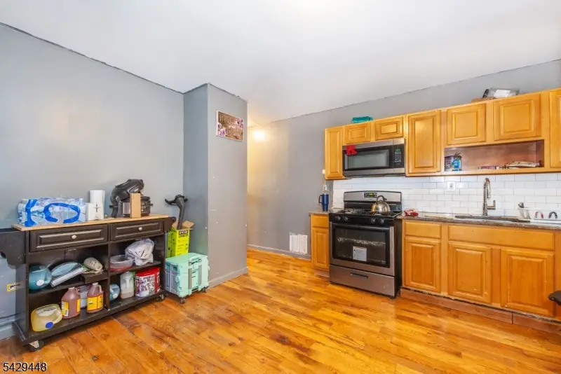 346 S 20th St, Newark, NJ 07103 - #3