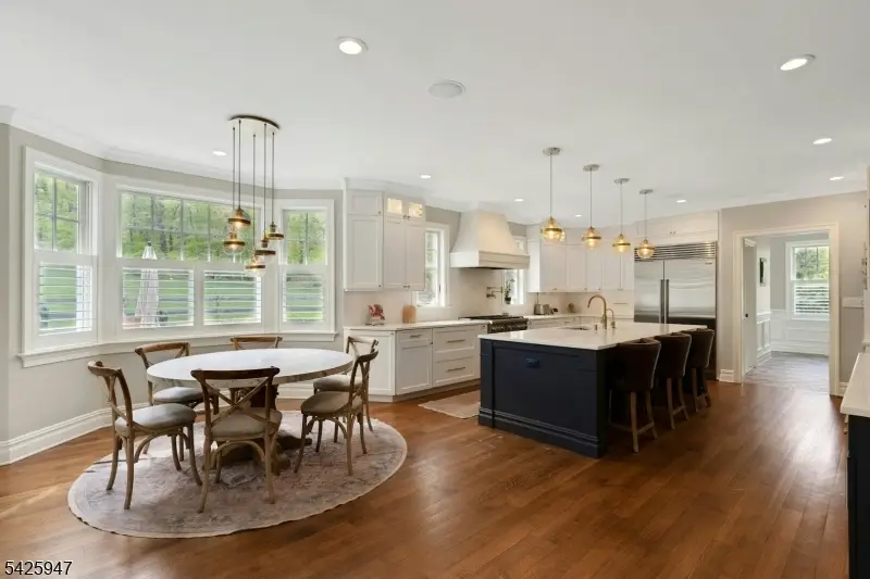 138 Oakwood Rd, Watchung, NJ 07069 - #2