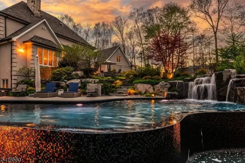 9 Pennbrook Ct, Montville, NJ 07045 - #2