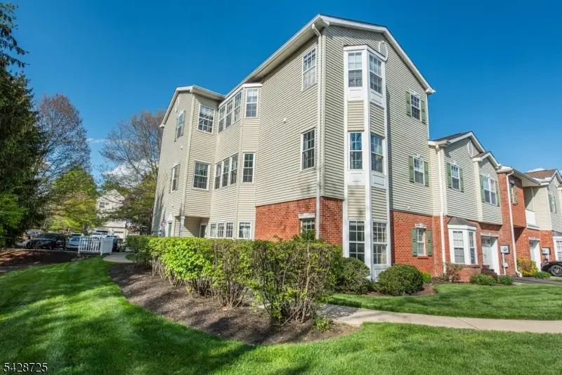 25 Allister Ct, Lincoln Park, NJ 07035 - #1