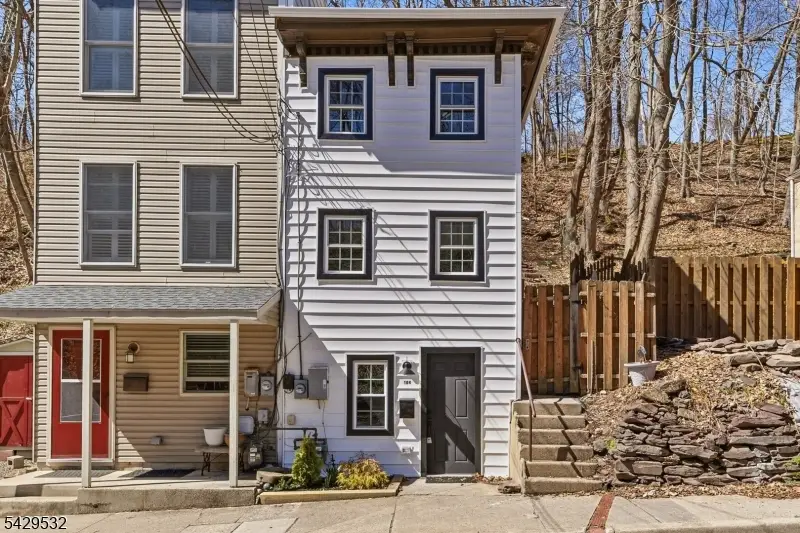 164 York St, Lambertville, NJ 08530 - #2