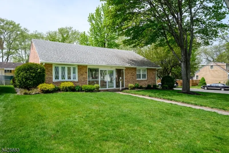 214 Berthold Ave, Rahway, NJ 07065 - #1