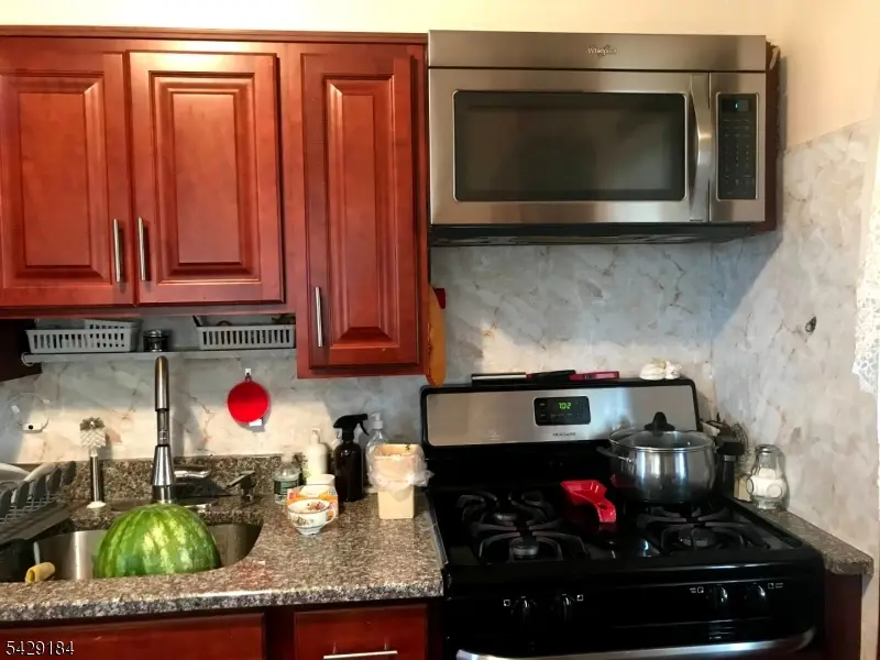 263 Richmond Ave, Paterson, NJ 07502 - #3