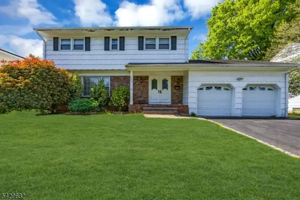712 Moses Dr, Rahway City, NJ 07065