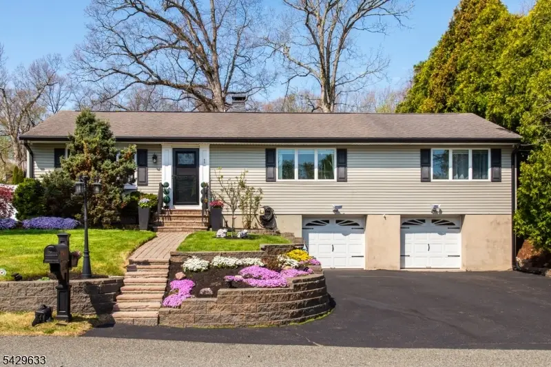 1 Circle Blvd, Newfoundland, NJ 07435 - #1