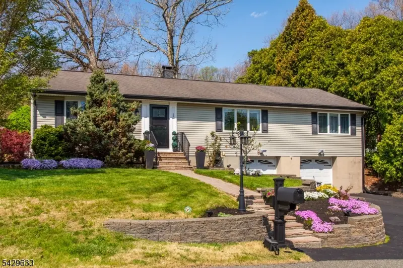 1 Circle Blvd, Newfoundland, NJ 07435 - #3