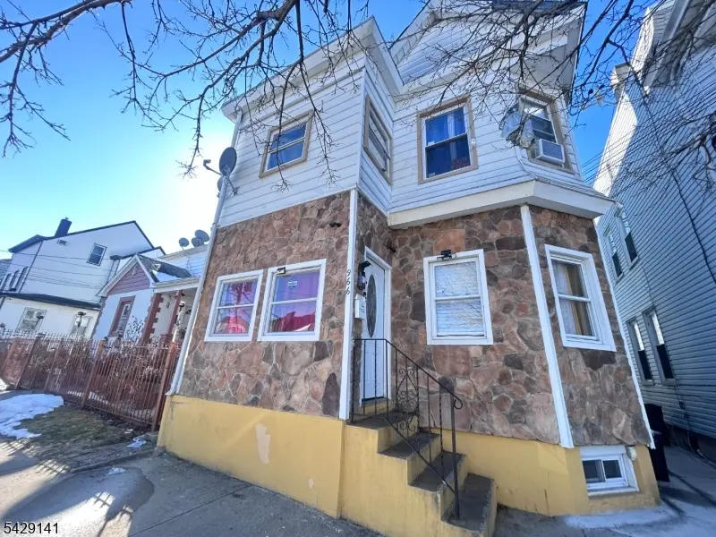 966 E 24th St, Paterson, NJ 07513 - #3