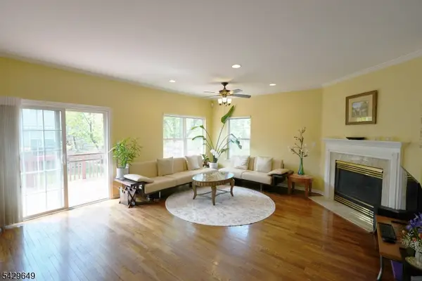 10 Queens Ln, Wayne Twp., NJ 07470