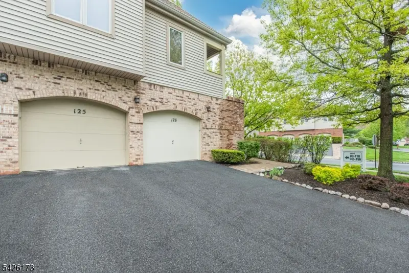 125 Sunrise Dr, Whippany, NJ 07981 - #3