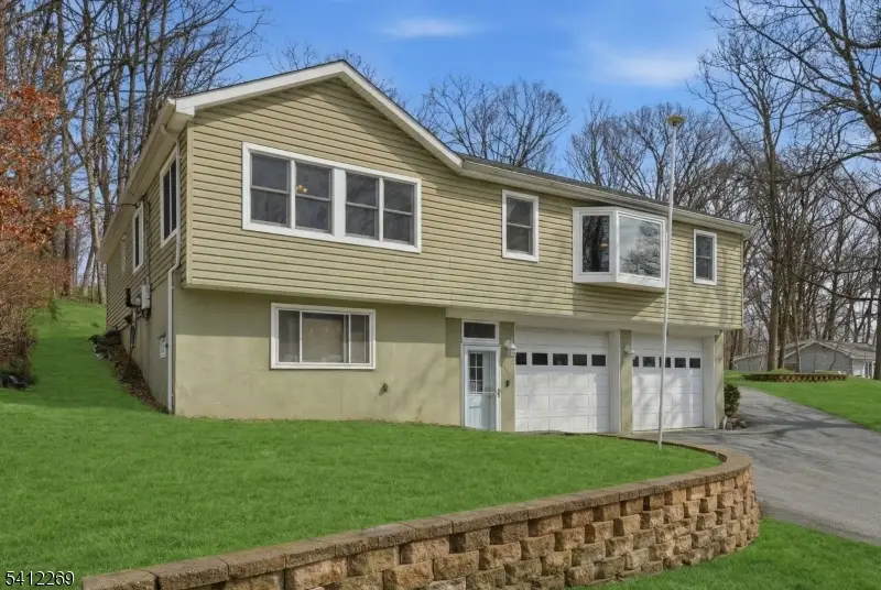 335 Elmira Trl, Hopatcong, NJ 07843 - #1