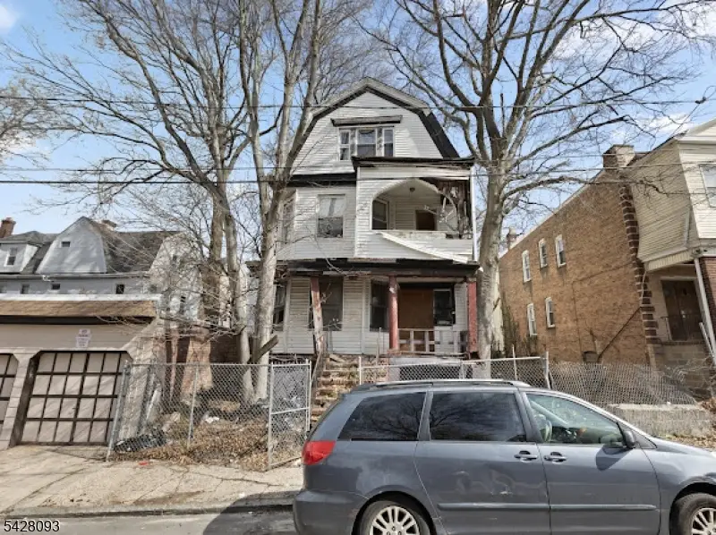 18 Roosevelt Ter, Irvington, NJ 07111 - #2