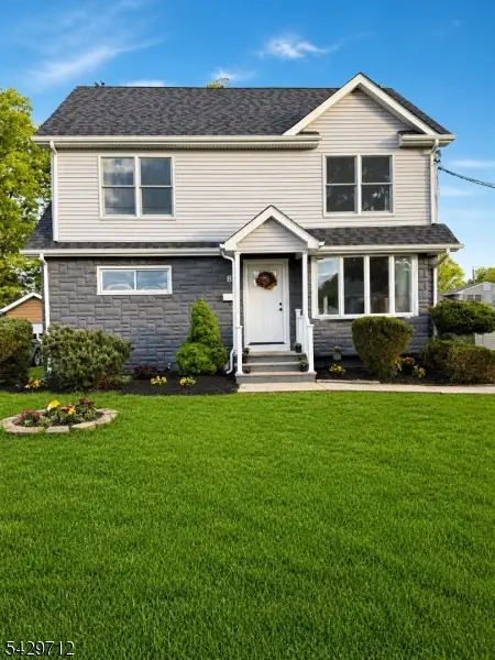 81 Hutchinson St, Clark, NJ 07066 - #1