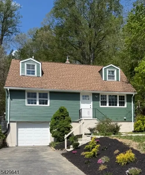8 Andrea Dr, Vernon Twp., NJ 07462