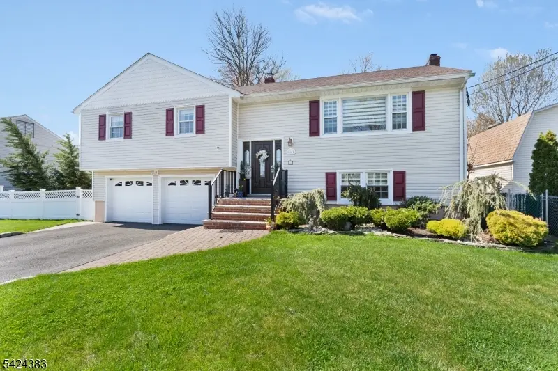 68 Doris Way, Clark, NJ 07066 - #3