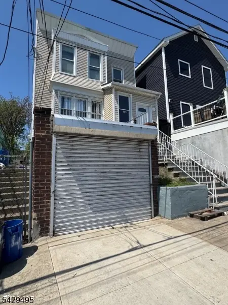 45 Ogden St, Newark, NJ 07104 - #3