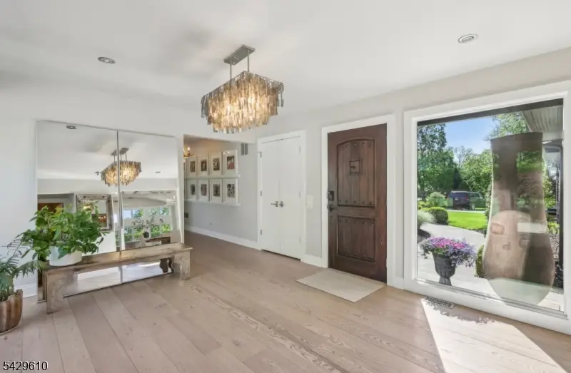 15 Laurie Ct, Scotch Plains, NJ 07076 - #3