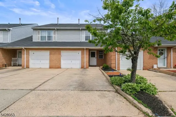 7 Lee Ct #7, Lebanon Boro, NJ 08833