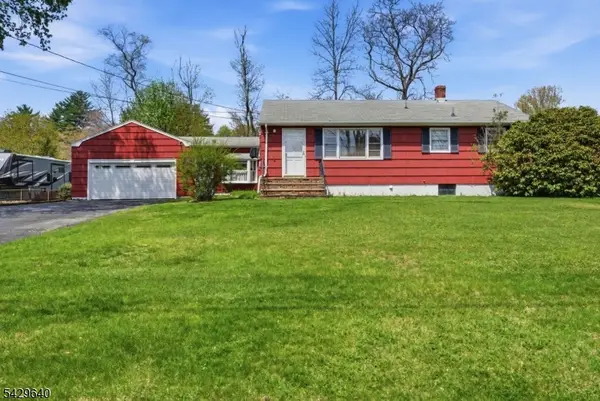 49 Heather Hills Dr, Jefferson Twp., NJ 07438