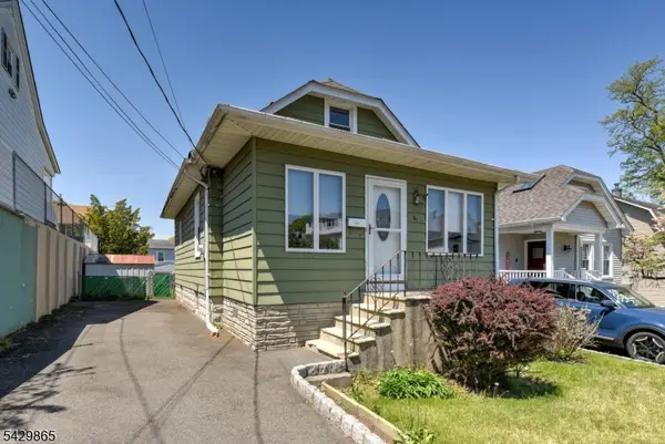 61 Yale St, Nutley Twp., NJ 07110