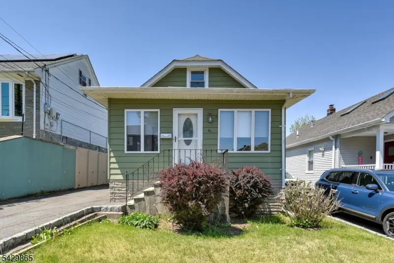61 Yale St, Nutley, NJ 07110 - #2