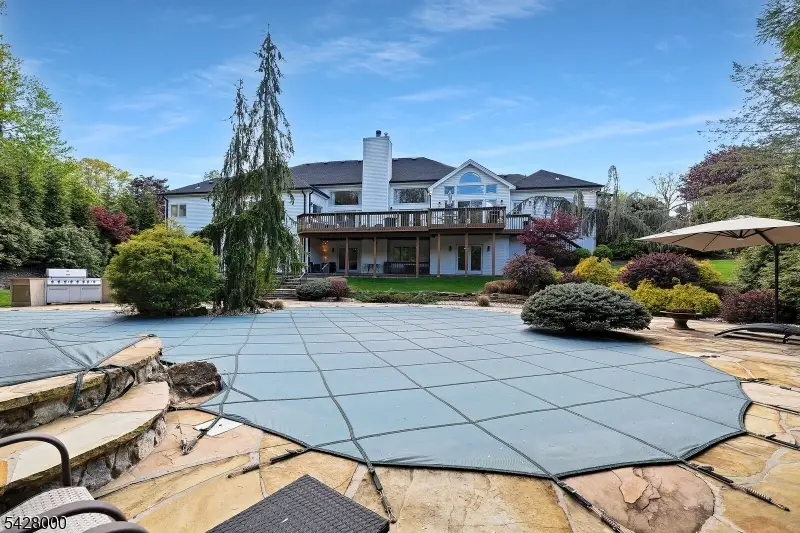 17 Elmwood Dr, Warren, NJ 07059 - #2