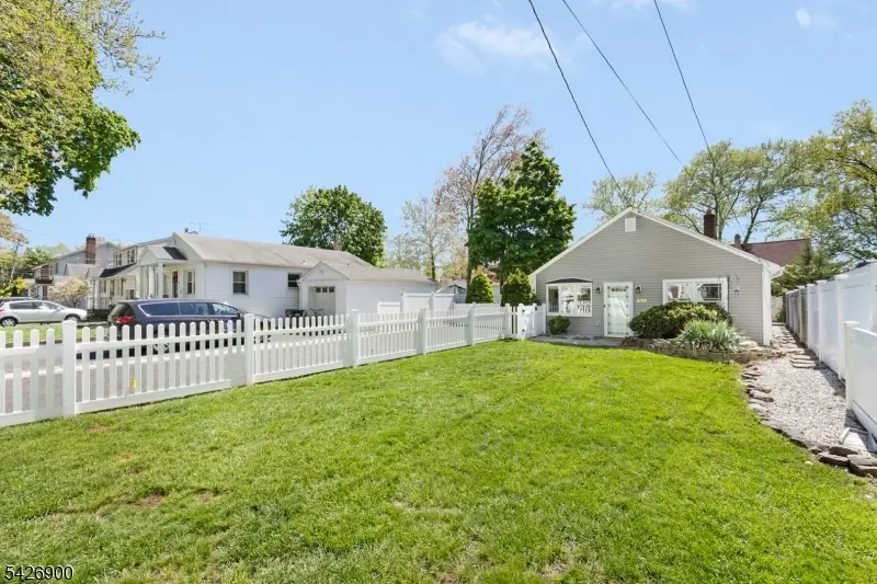 338 Willow Ave, Scotch Plains, NJ 07076 - #1