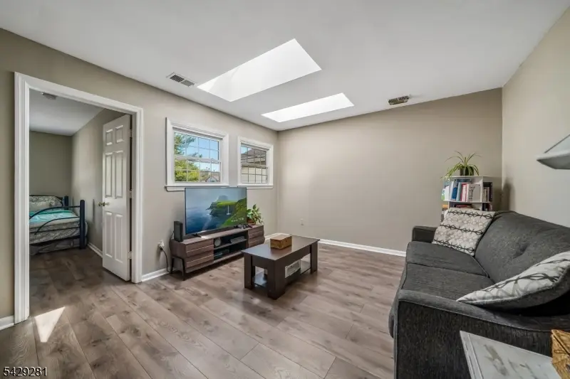 101 Jamestown Rd Ondo, Bernards, NJ 07920 - #1