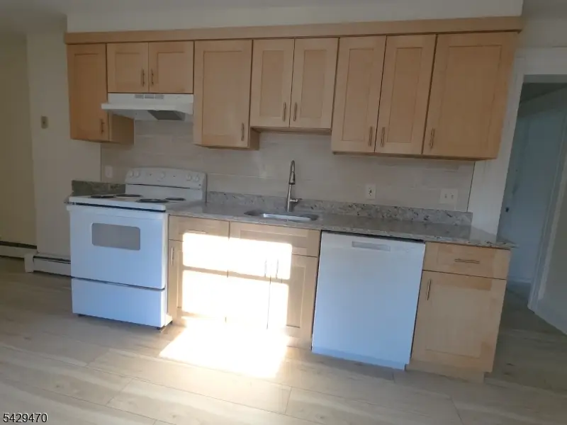 15 E Clay Ave #3, Roselle Park, NJ 07204 - #2
