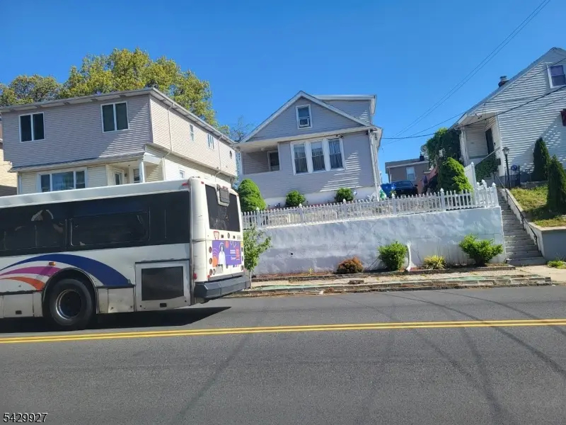 377 5th Ave #1, Paterson, NJ 07514 - #2
