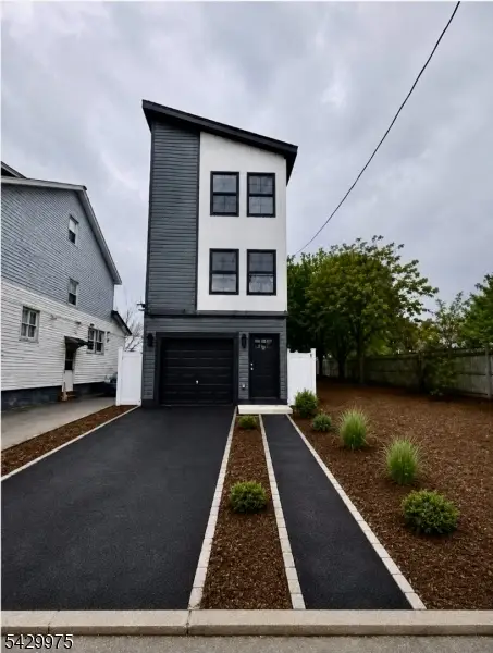 15 Chestnut Ave, Irvington, NJ 07111 - #1