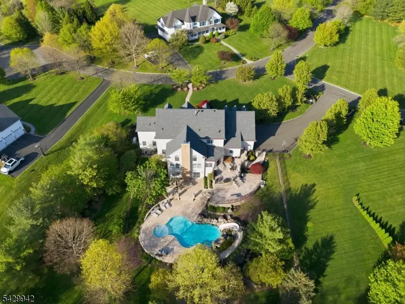 2 Hillas Ln, Chester, NJ 07930 - #3