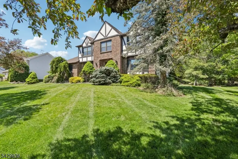 28 Verkade Dr, Wayne, NJ 07470 - #2
