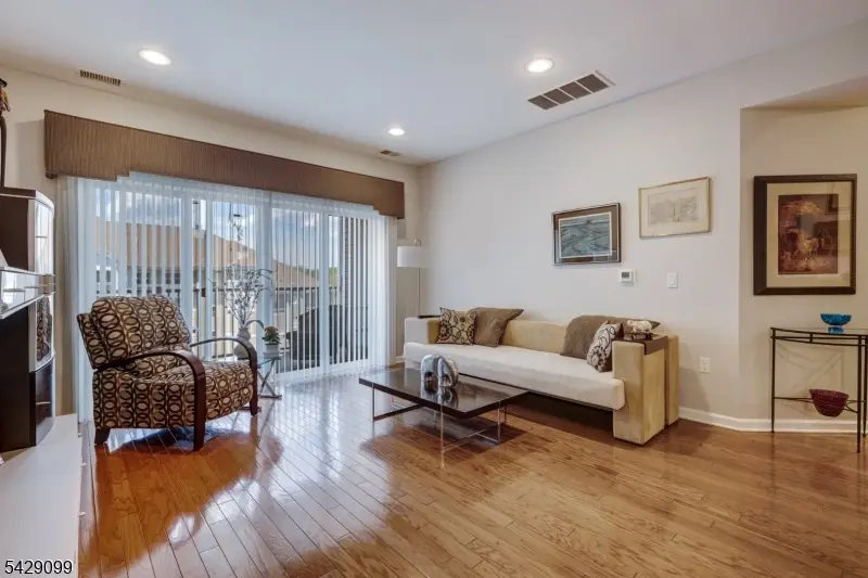 10402 Warrens Way #402, Wanaque, NJ 07465 - #2