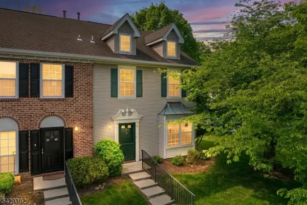 31 Bethany Ct, Franklin Twp., NJ 08823